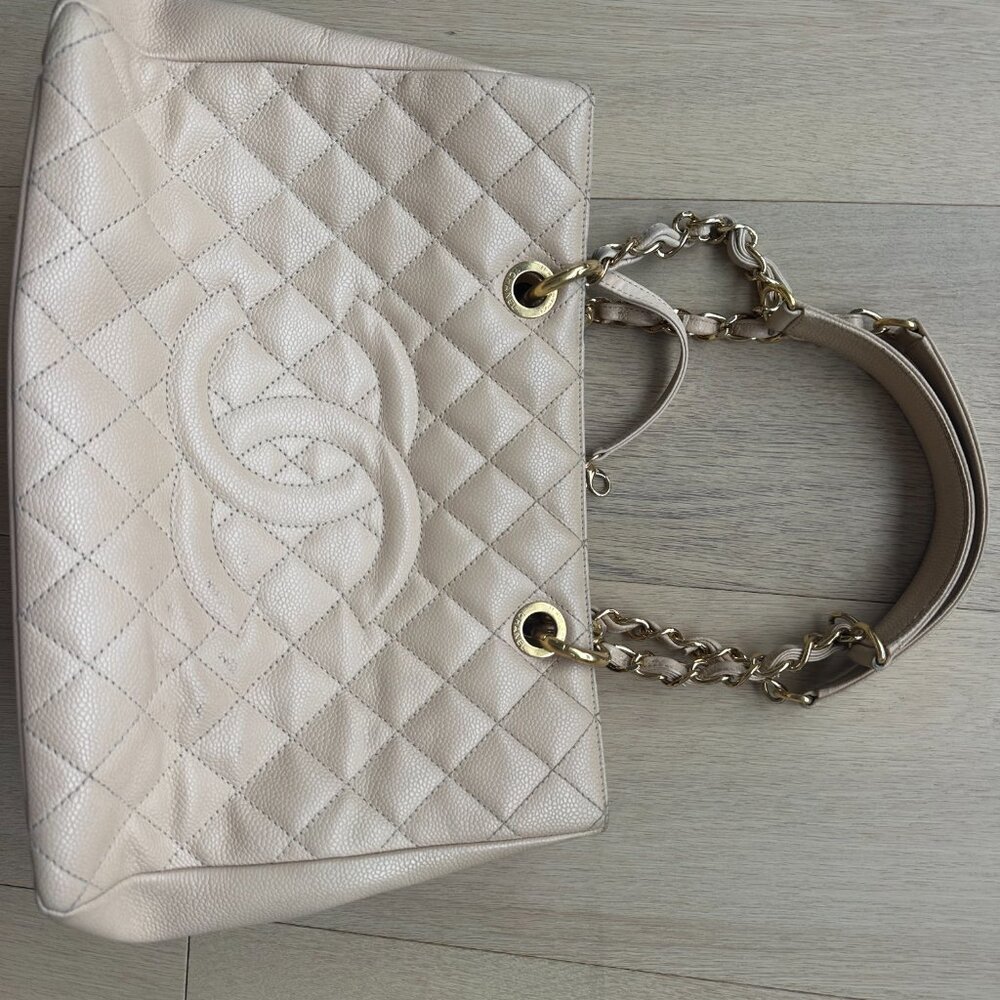 Chanel Cream Caviar Jumbo Tote - Authentic in Fair Conditio